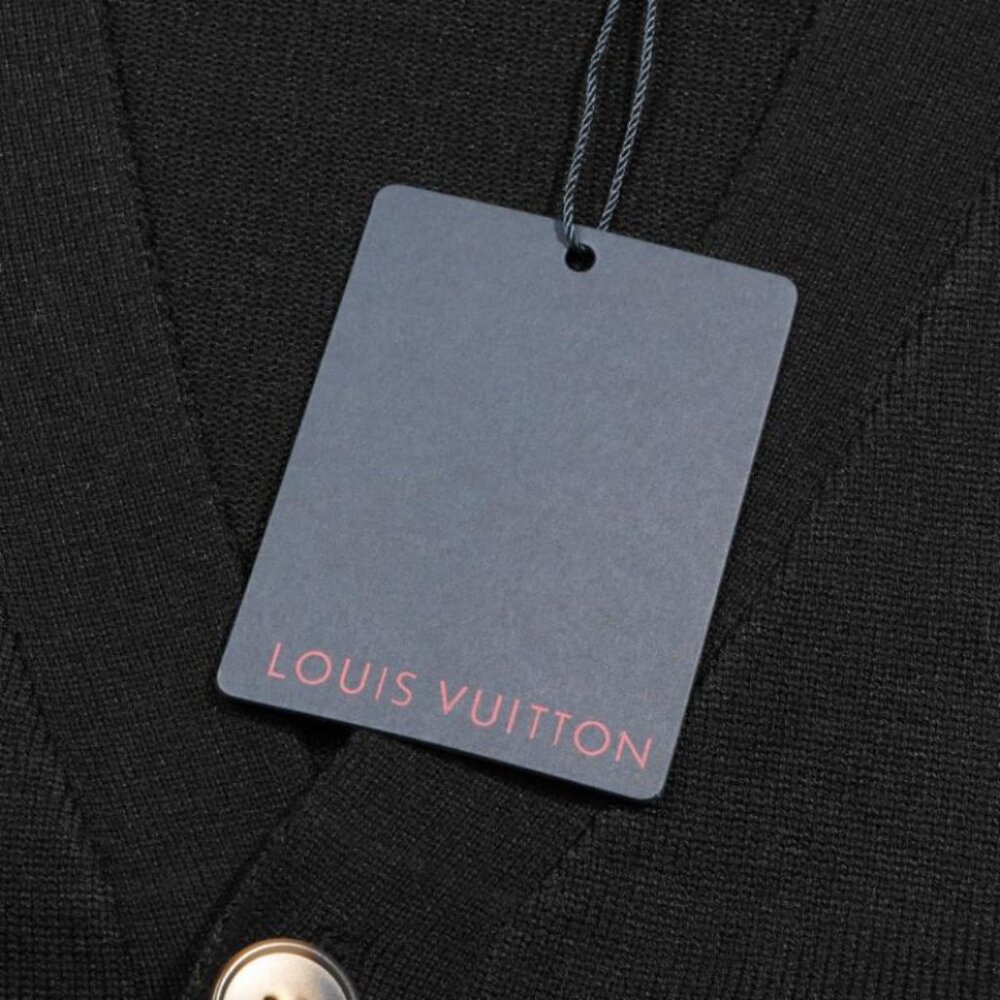 Louis Vuitton Monogram Jacquard Knit V-Neck Cardigan - Picture 4 of 8